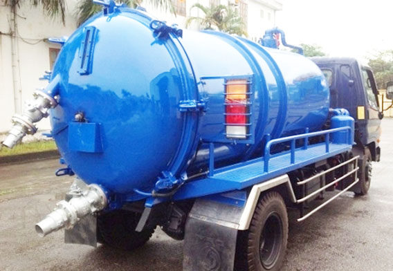 Xe chuyên dụng phục vụ hút hầm cầu nhanh chóng